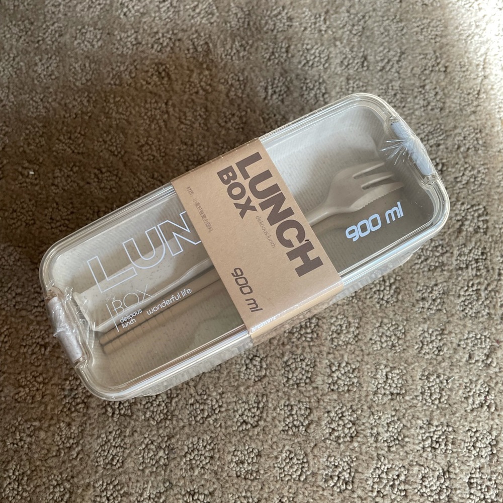 Tiered lunch box
